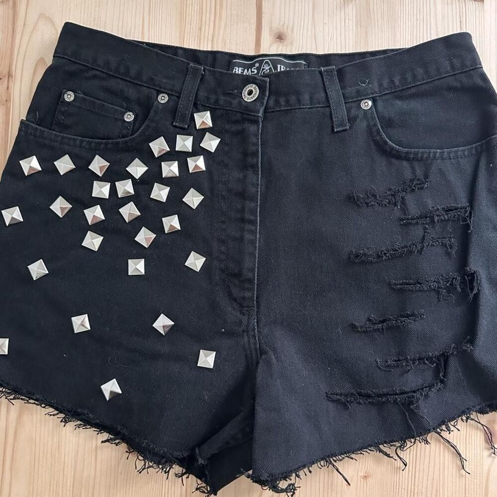 American-vintage Women's Black Shorts